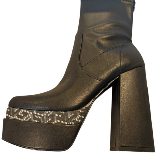 GUESS Caballa Black Platform Block Heel Stretch Upper Boots Size 10 NEW - Picture 5 of 16